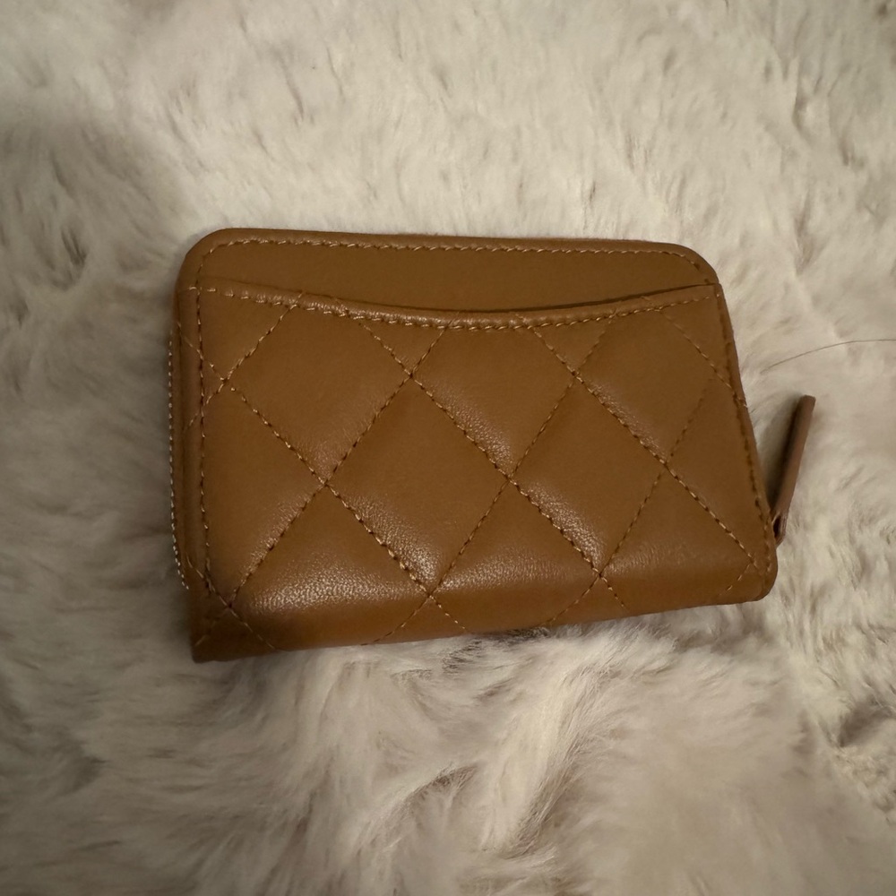 Chanel Zipper Cardholder in Dark Beige Lambskin Ghw - Picture 2 of 3